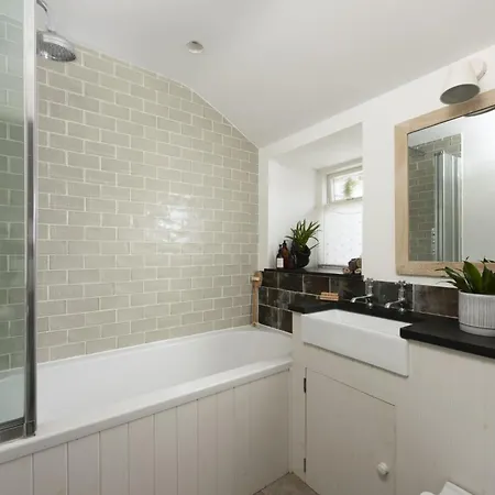 Holiday home 8 Millpool Mousehole