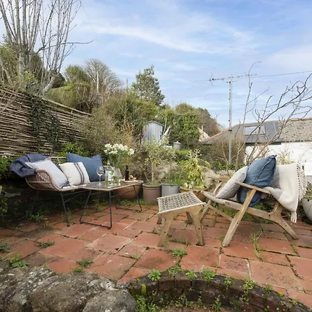 8 Millpool Mousehole